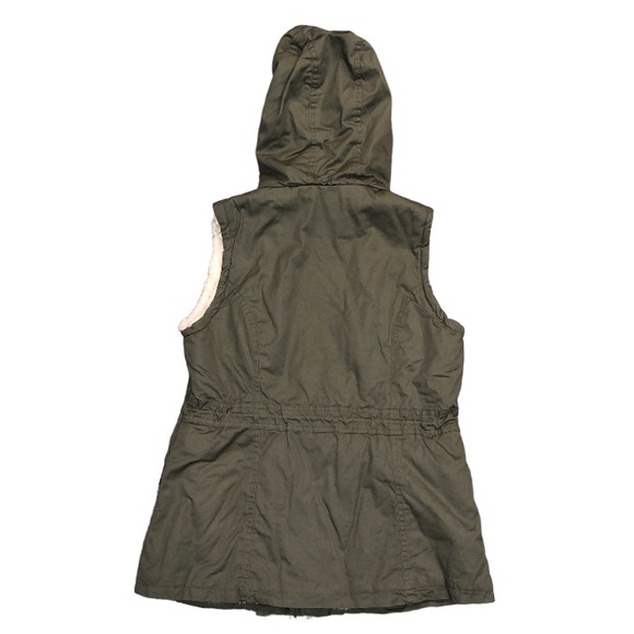 Nok Nok Vest Jacket - Picture 3 of 9